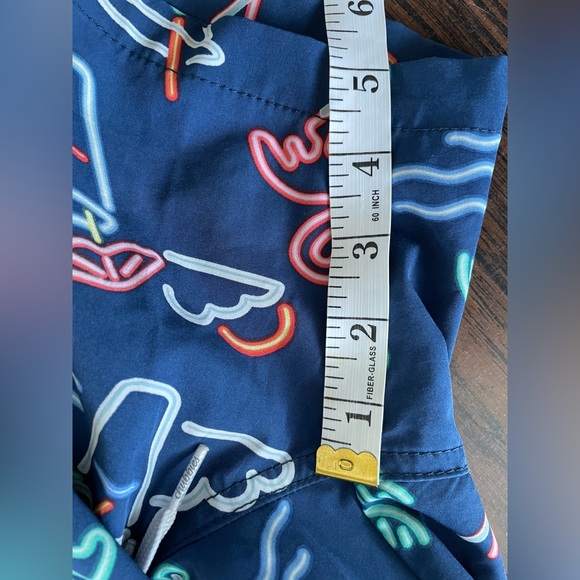 Chubbies Neon Lights 5.5” Classic Swim Trunk Shorts Palm Flamingo Mens large - Picture 3 of 4